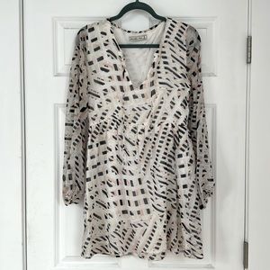 Abercrombie & Fitch Flowing Long Sleeve Dress